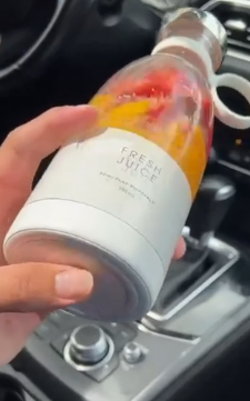 🎁 PROMOCIÓN 1 – PACK FITNESS Maleta Deportiva + Licuadora Portátil Recargable