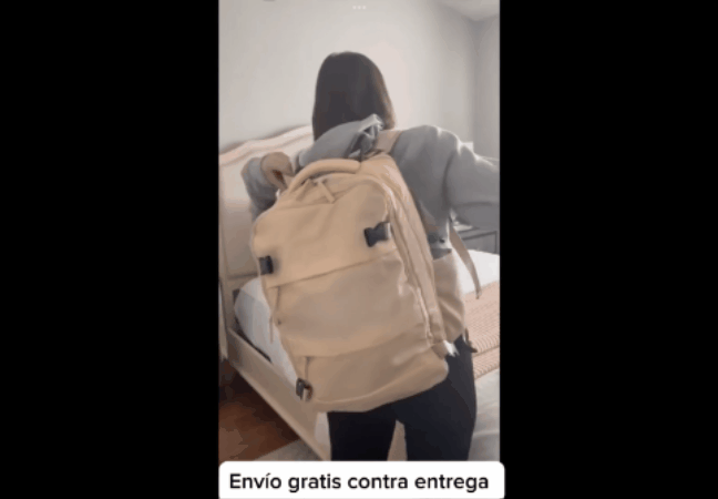 Maleta Deportiva Multifuncional 4 en 1  👉 Úsala como mochila, bolso de hombro, bolso de gimnasio o maleta de viaje. Una sola maleta, 4 formas de llevar tu estilo y organización.